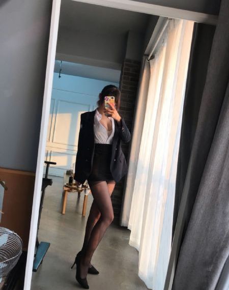 欧美摄影师模特图片_BD高清在线